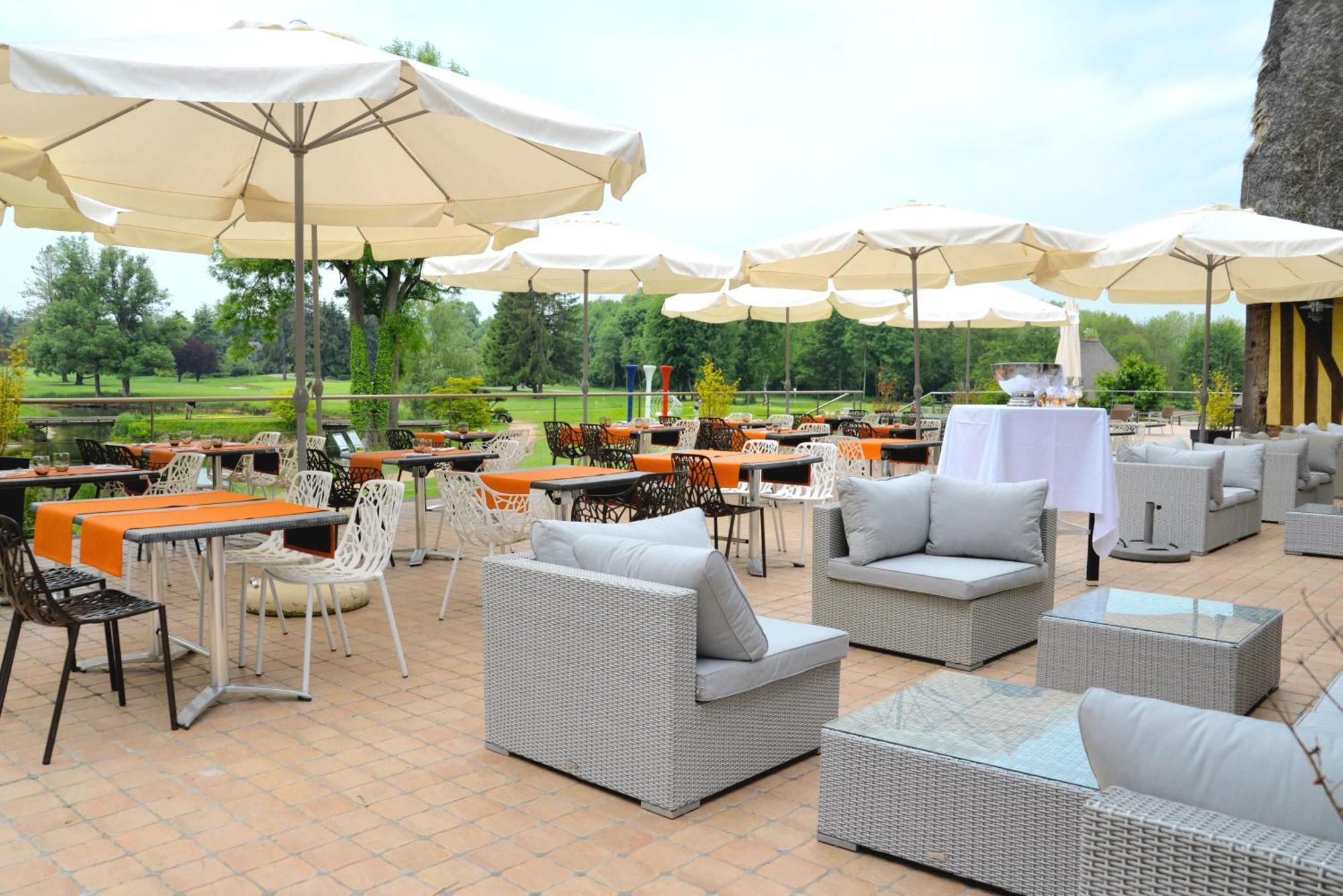 Отель Grand Slam Le Vaudreuil Экстерьер фото